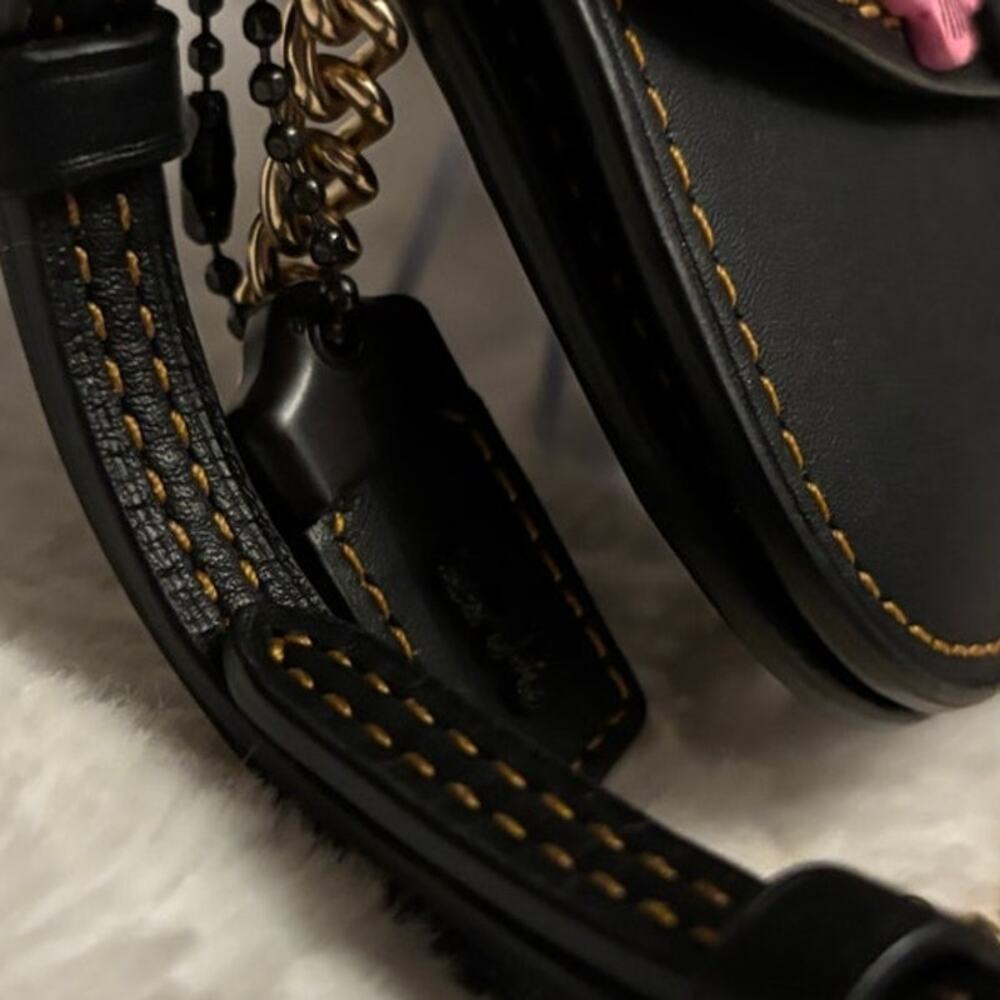 Gorgeous Coach tea rose stunning black pink gold, wristlet, crossbody - Picture 6 of 10